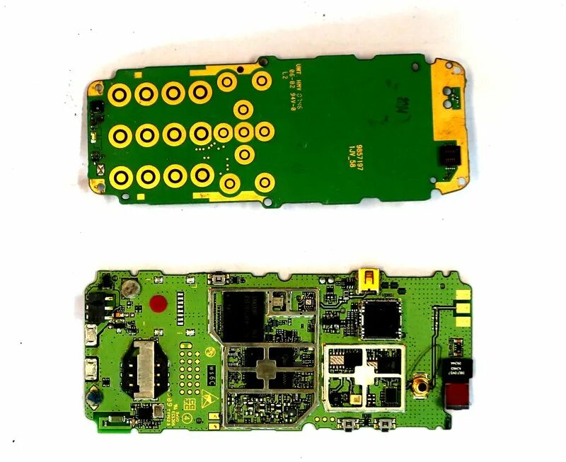 Платы от кнопочных телефонов. Плата от кнопочного телефона. Плата кнопочного мобильника. Плата мобильного кнопочного телефона. Плата сотовых телефонов