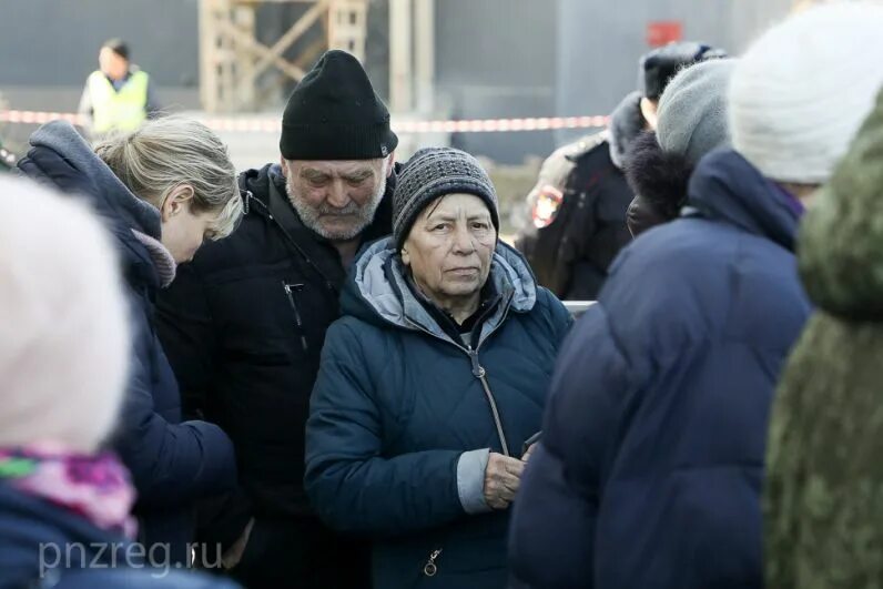 Человек живущий в пензе. Мельниченко в днр. Пенза как называют жителей пензы. Сколько людей в пензе. Человек живущий в пензе.