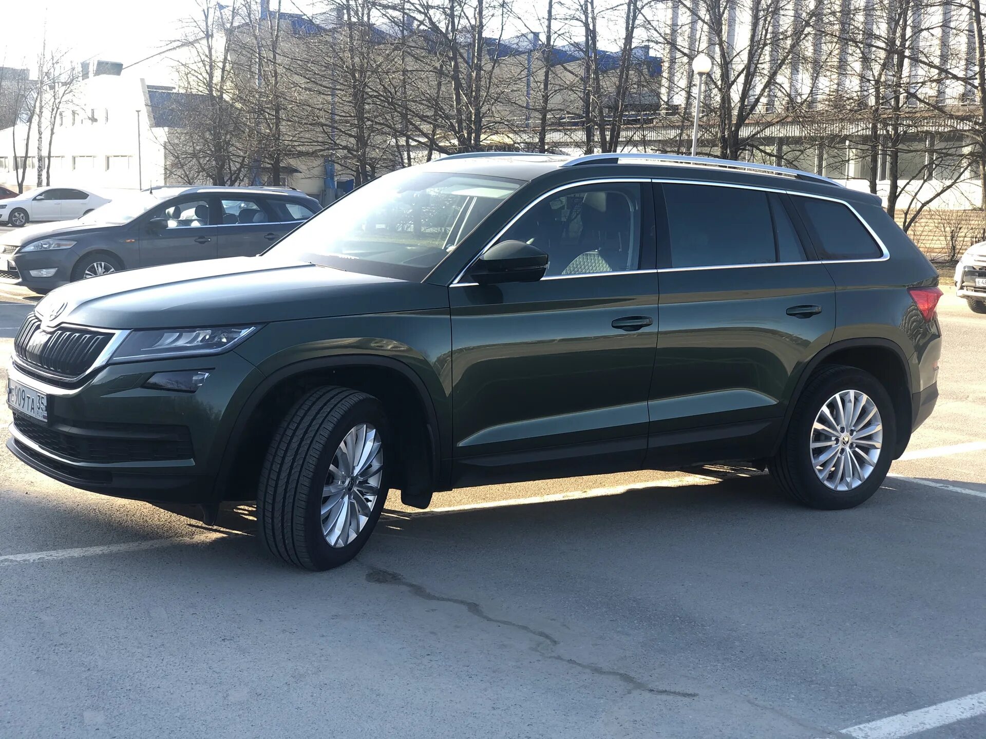 Диск кодиак 18. Skoda kodiaq r18. диски trinity kodiaq. диски trinity r18 skoda kodiaq. диски trinity r19 skoda kodiaq.