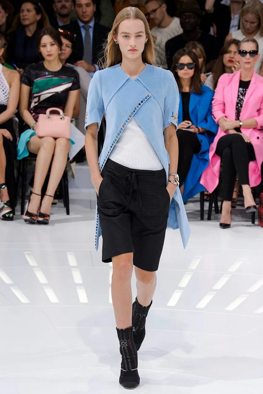 Dior Spring Summer 2015. Кристиан диор коллекция спринг. Диор коллекция 2015. Модный подиум 2024