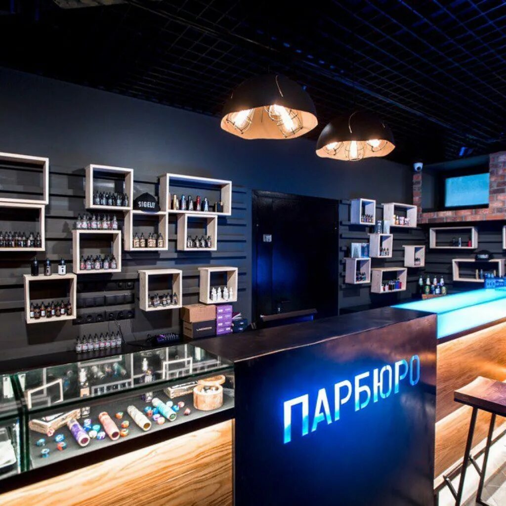 Магазин вейпов. Vape shop Пермь. Вейпшоп интерьер. Магазин вейп шоп. Вейпшоп магазин.