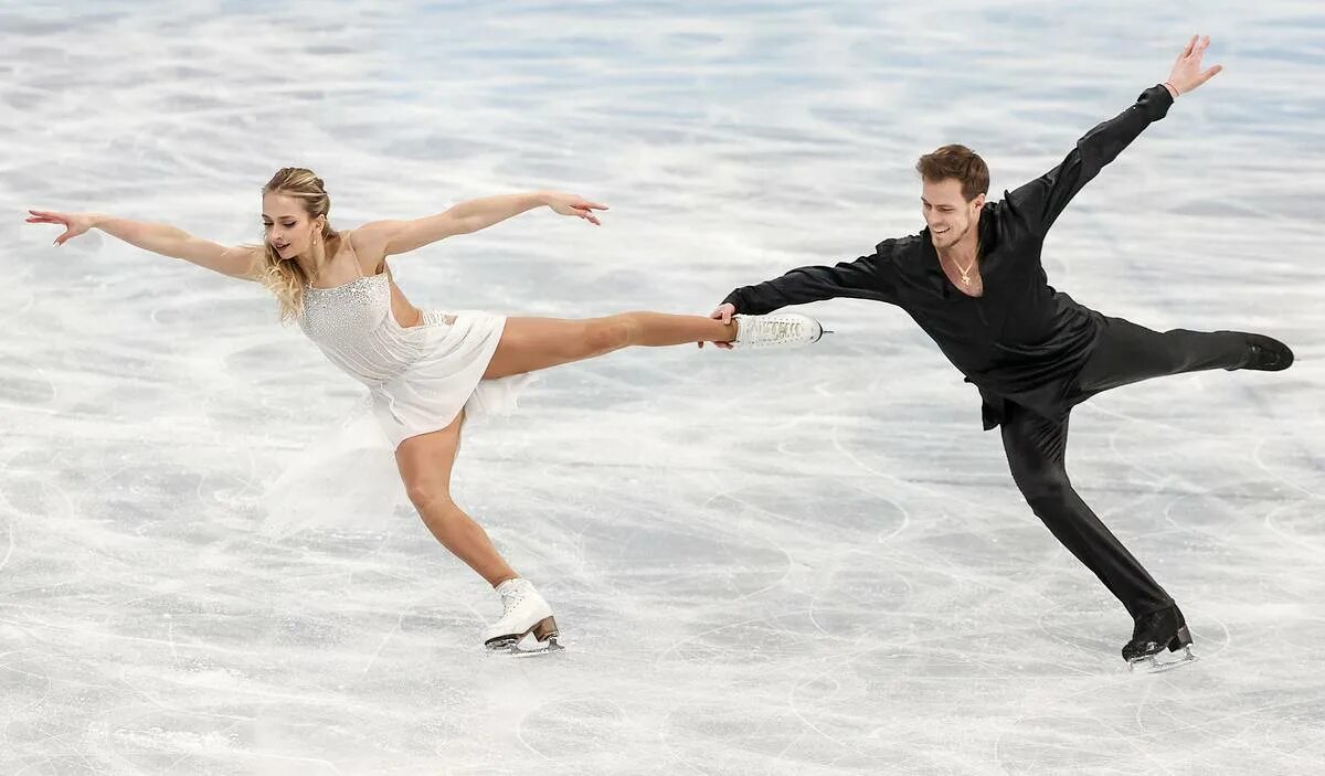 Саша фигуристка 2022. Фигурное катание 14 февраля билеты. Фигурное катание 14 февраля билеты. Фигурное катание 14 февраля билеты. Любительское фигурное катание.