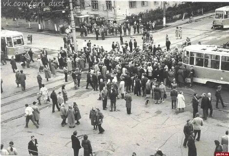 1 в 1990 году