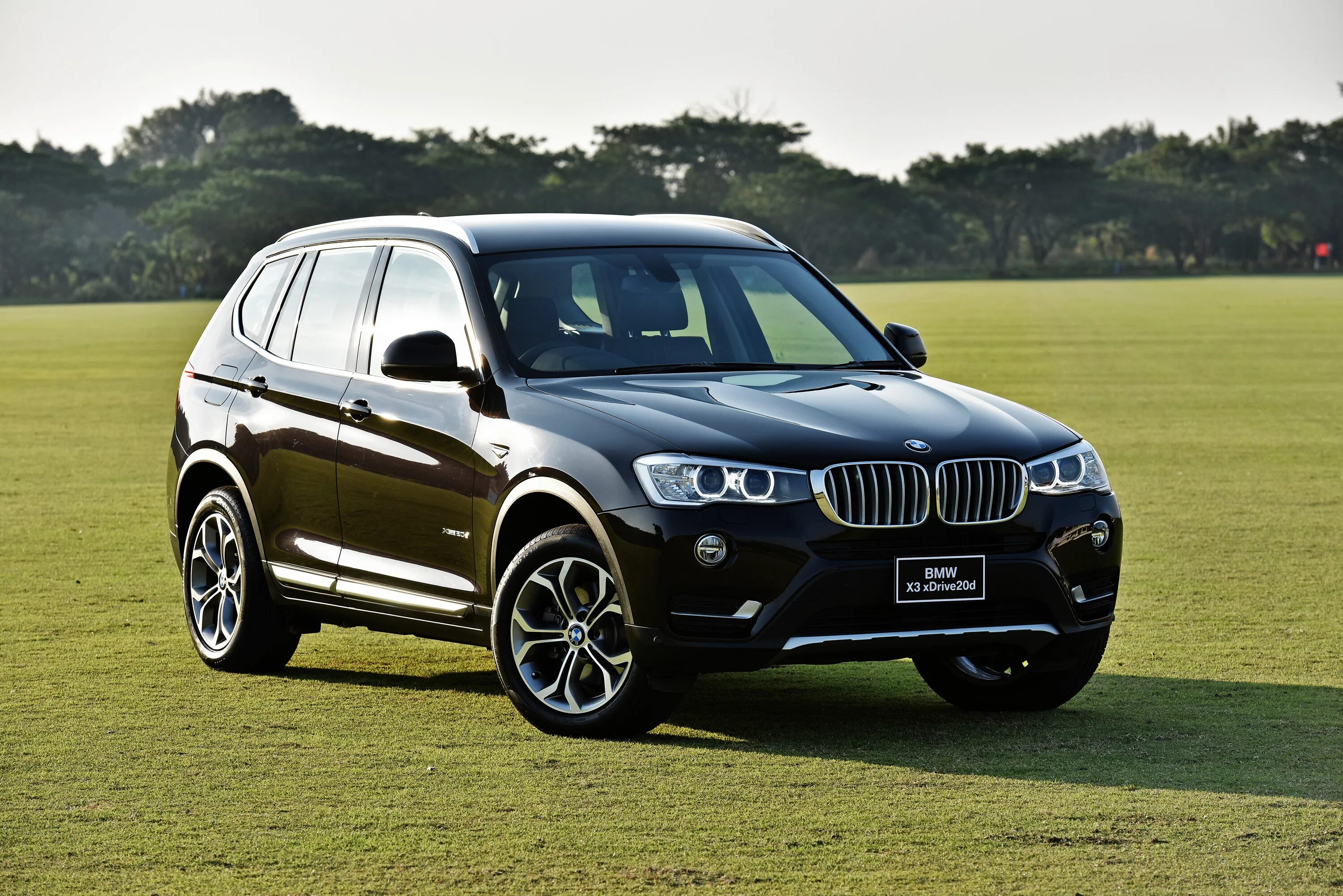 Бмв х3 ф 25. БМВ х3 f25. BMW x3 f25. BMW x3 III. Кроссовер БМВ х3.