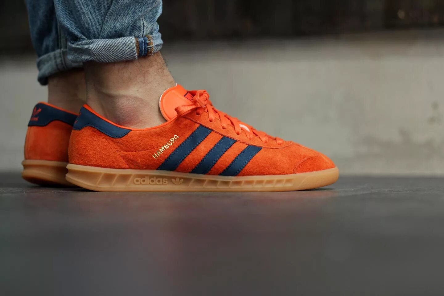 Адидас белоруссия. Adidas Hamburg Orange. Adidas Hamburg 2014. Adidas Hamburg оранжевые. Адидас Гамбург оранжевые.