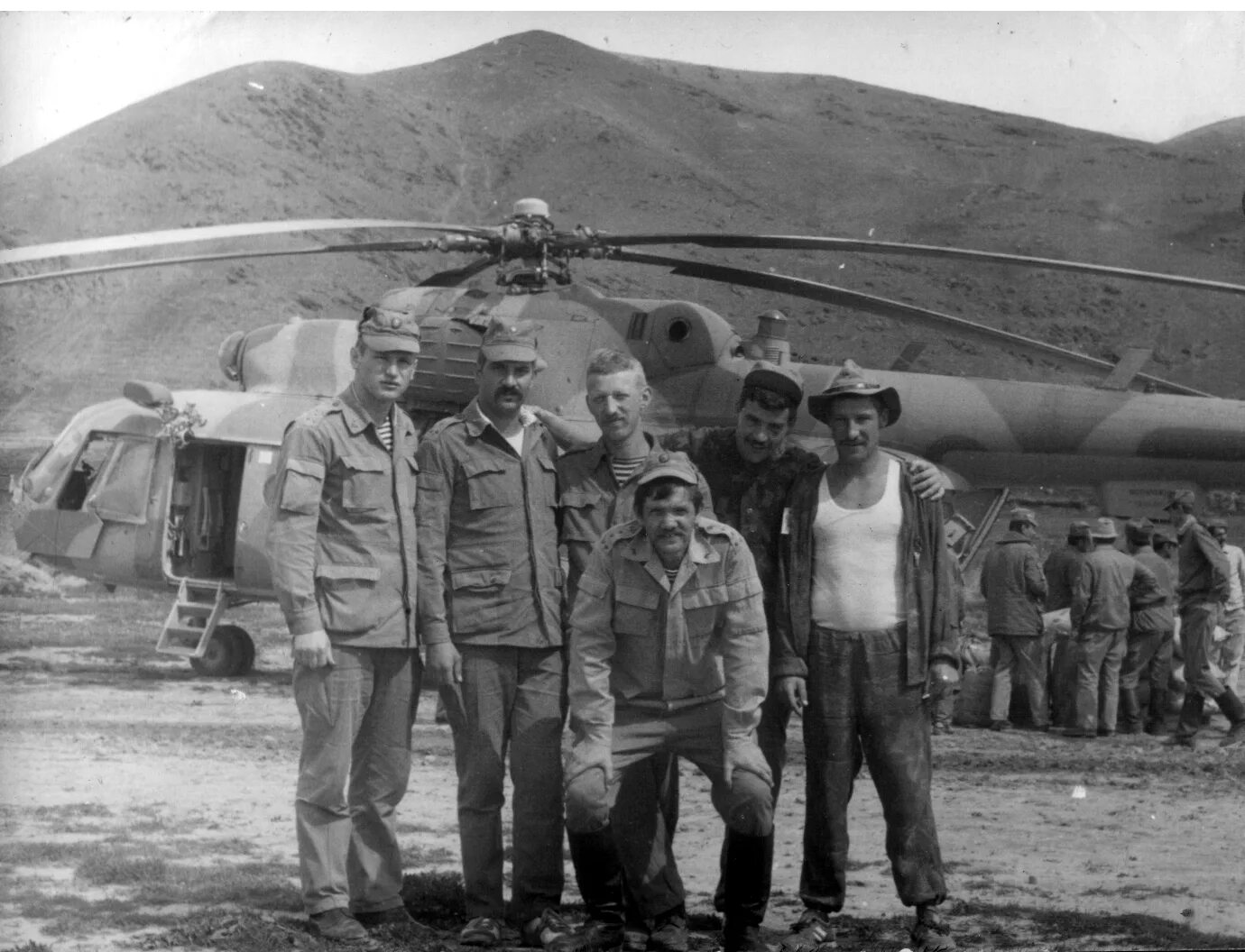 Книжная выставка к дню воина интернационалиста. ,,шурави,, в афгане. Эхо афганской войны классный час. Эхо афганистана. Афганское эхо.