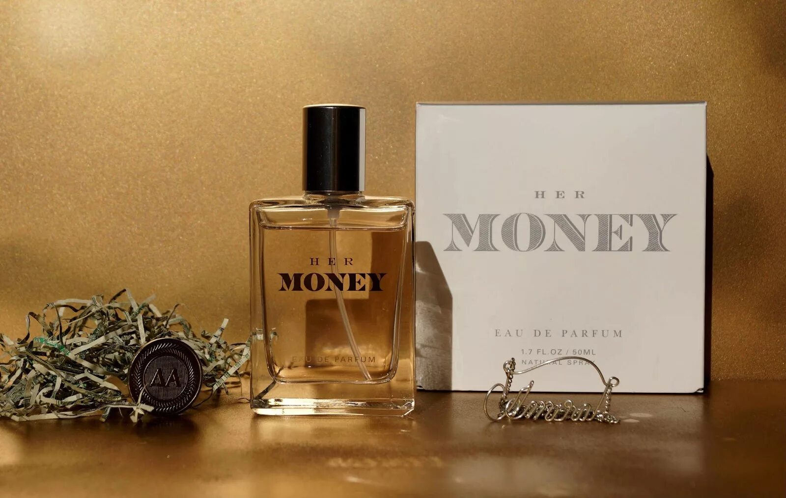 Духи мани. Туалетная вода деньги. Liquid money his money ноты. His money her money. Копилка his and her money поросята.