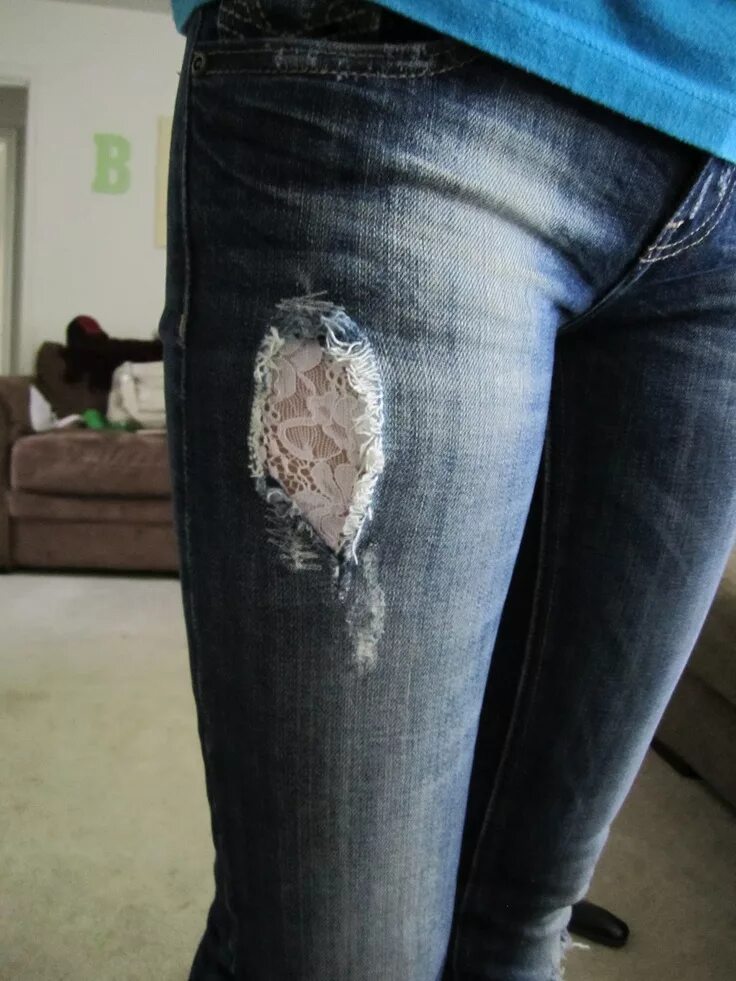 Джинсы с дырками. Обтягивающие лосины. Девушка vpl. Обтягивающие джинсы женские. Алексис техас в штанах.