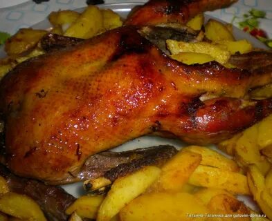 Утка сочная и мягкая с картошкой