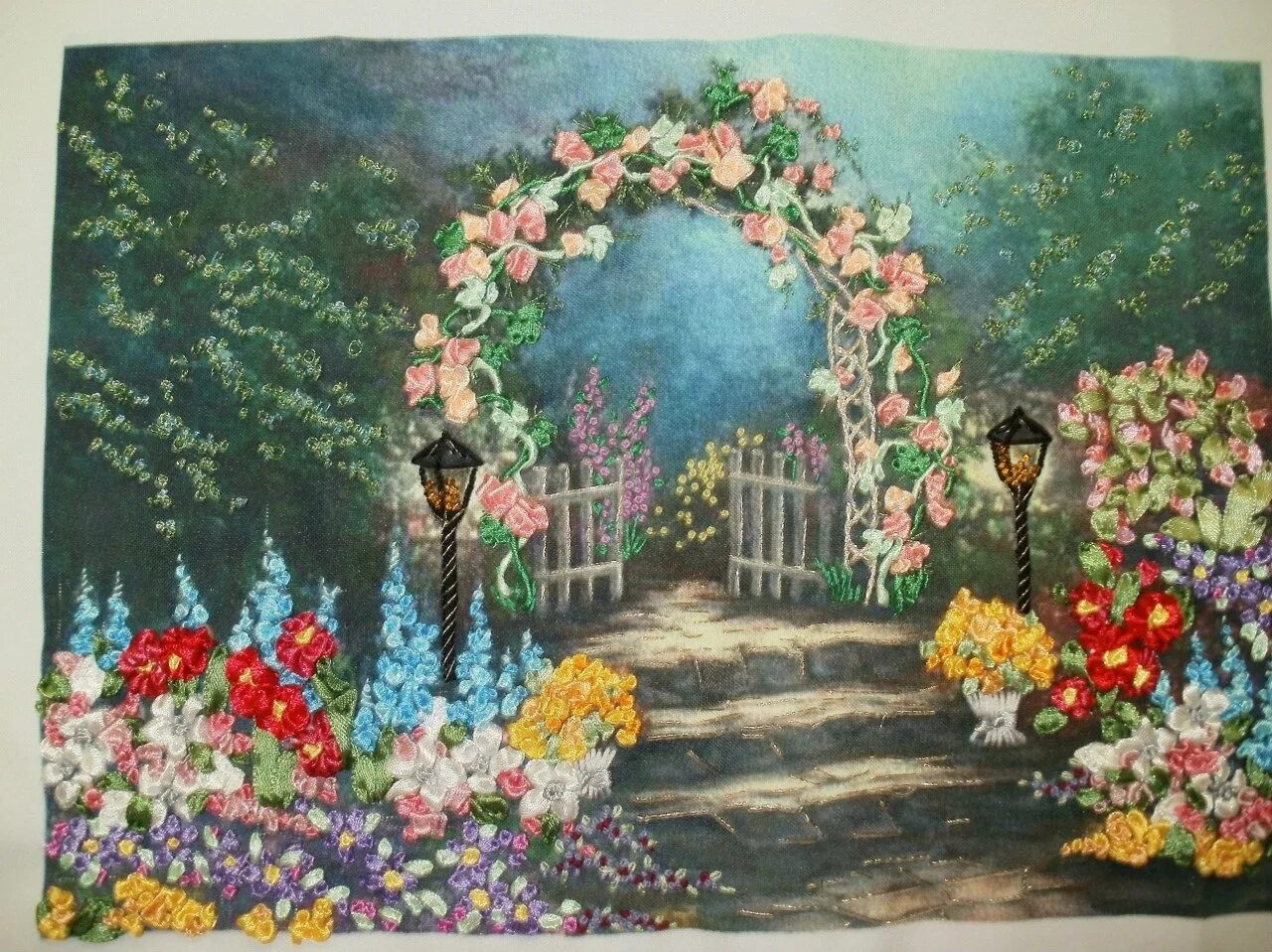 Волшебный сад песня слушать. Равель Волшебный сад. Картина Волшебный сад. Волшебный сад Волшебный. Волшебный сад иллюстрация.