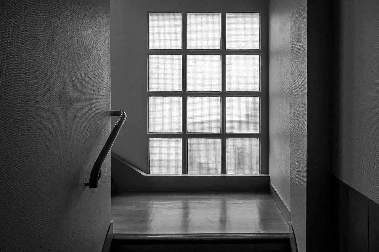 Window shadow