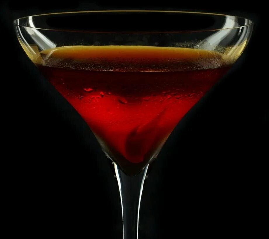 Cocktail 2. Коктейль для демонов. Коньяк со спрайтом коктейль. Коктейль «Гарвард». Коньяк в крови.