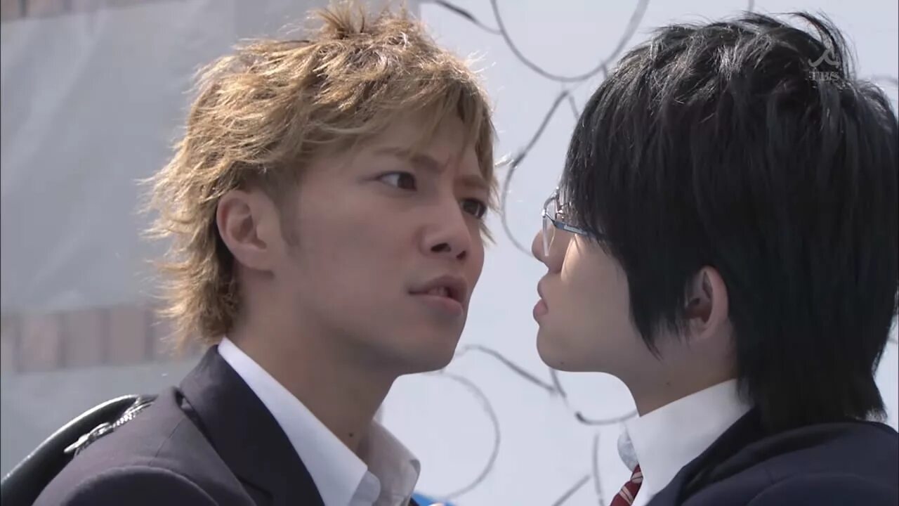 японские фильмы хулиган и пай девочка. японский фильм про школу хулиганов. хулиган-кун и очкарик-чан. японские дорамы про школу. старшая школа бакалея.