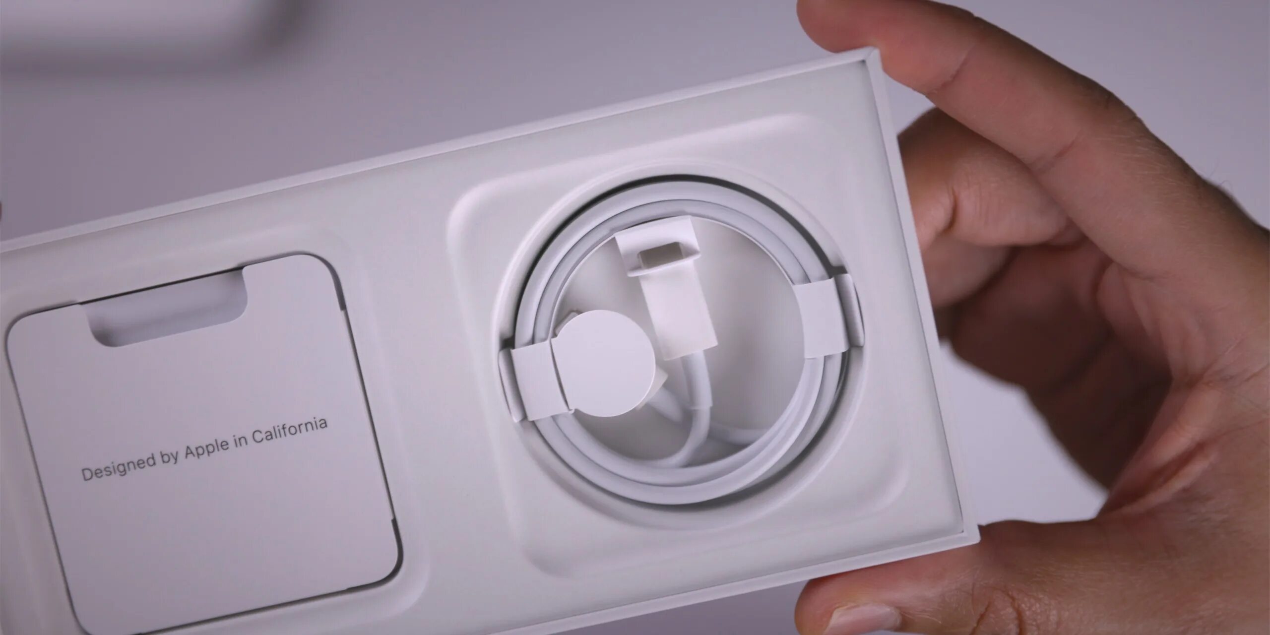 Что значит устройство apple. Apple magsafe duo. magsafe duo charger. duo charger apple. магсейф зарядка айфон.