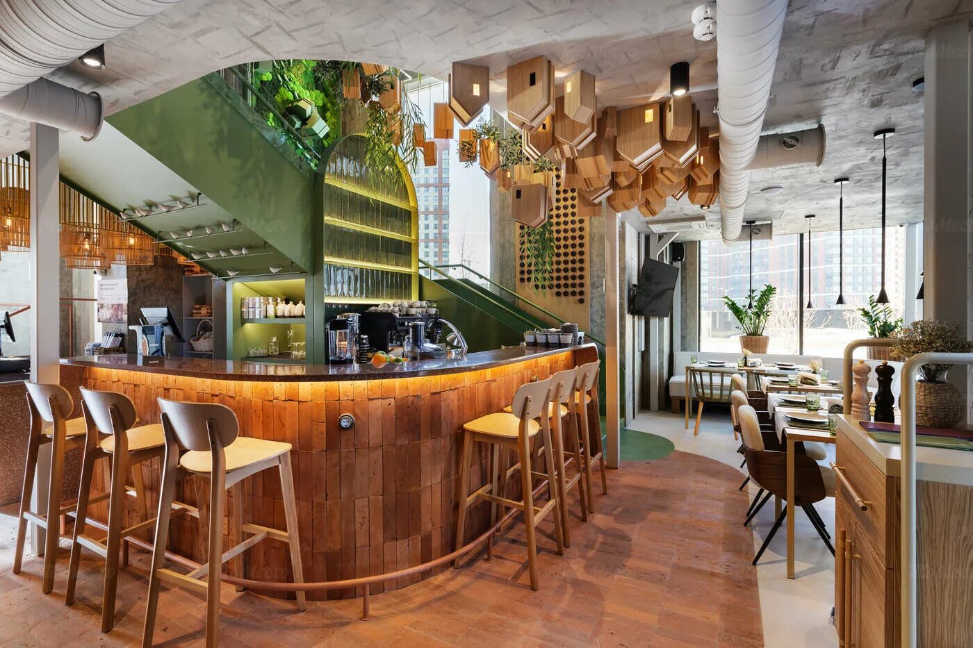 Органик кафе. Органик р. М2 органик клаб. Органическое кафе москва. Ресторан m2.