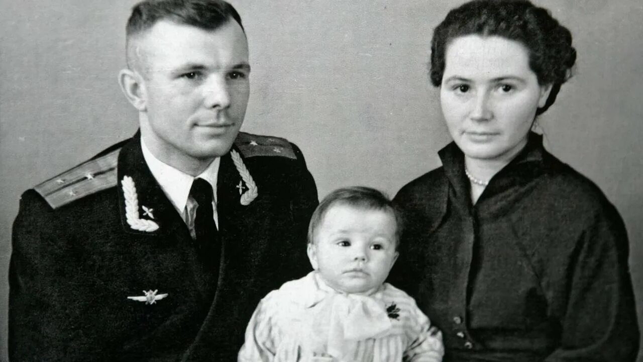 Дети юрия гагарина биография. Дочки юрия гагарина.