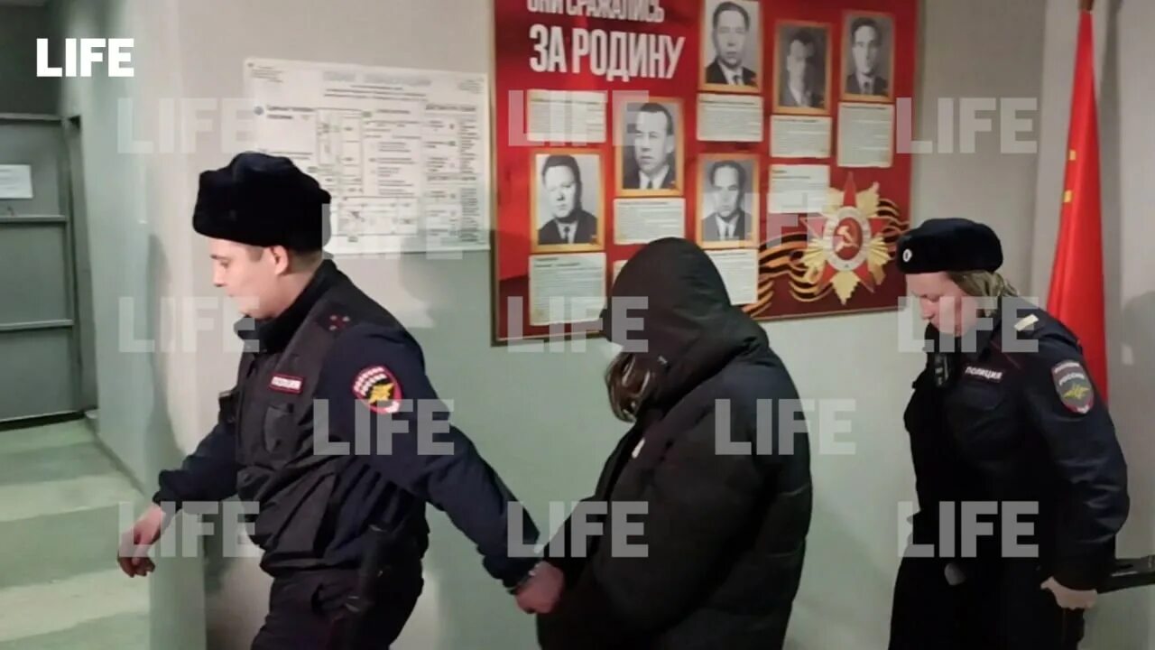 Новое по убийству детей в екатеринбурге. Убийство детей в екатеринбурге. задушила троих детей в екатеринбурге. мать задушила детей в екатеринбурге последние. жительница екатеринбурга убила 3 детей.