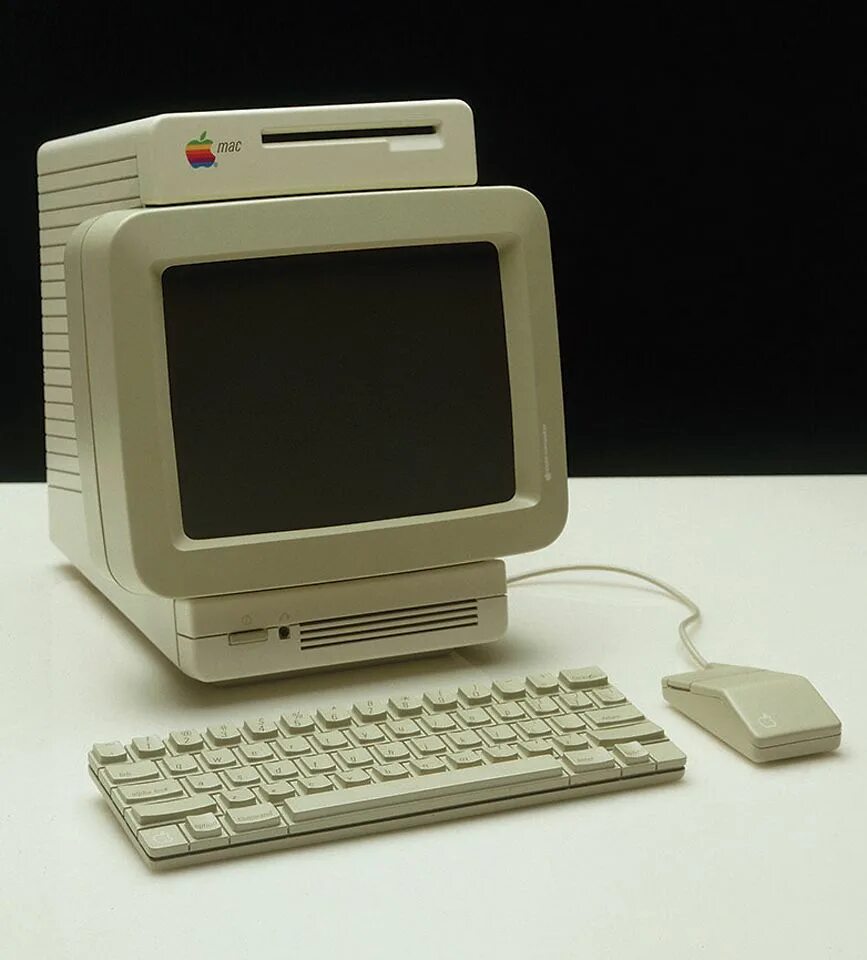 Старый apple. Компьютеры apple macintosh. apple 2 компьютер. apple macintosh 1995. макинтош эпл 2.