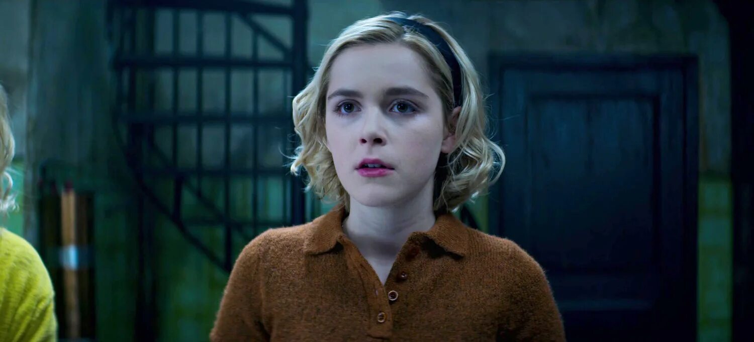 Ужасы: «леденящие душу приключения сабрины» (2018 — по н. Леденящие душу приключения сабрины (2018). Леденящие душу приключения сабрины ведьмы. Душа леденящие приключения сабрины. Душа леденящие приключения сабрины.