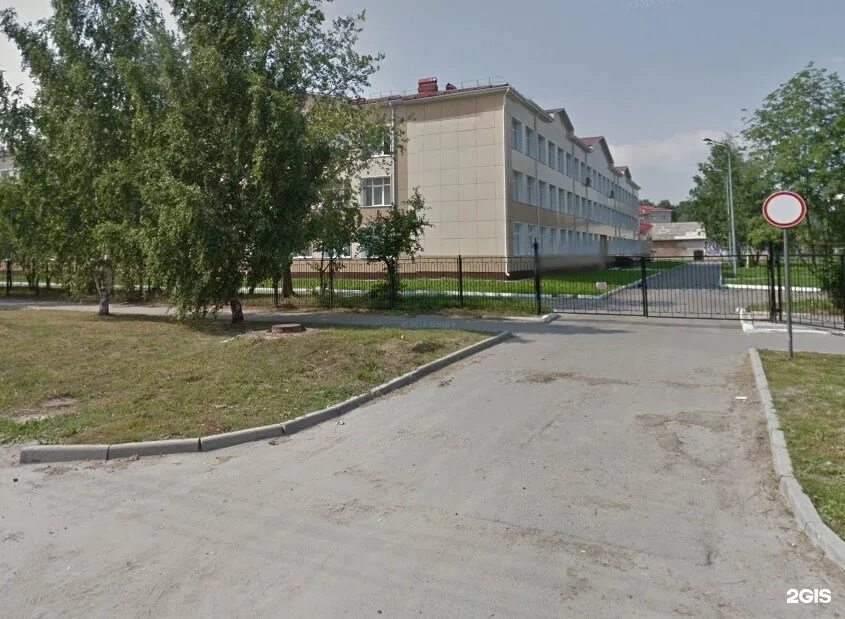 9 школа госвеб. Школа №4 тобольск. школа 9 тобольск. 17 школа тобольск. 18 школа тобольск.