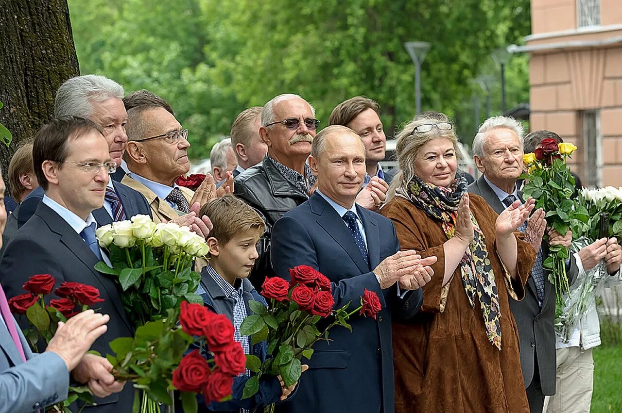 Юлии субботиной жена михалкова