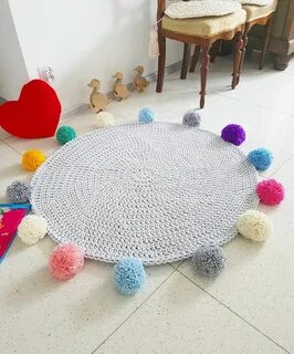 Круглый коврик из ниток