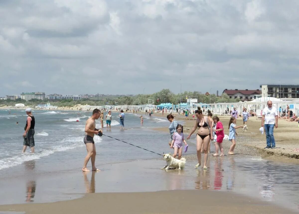 Температура воды в анапе в июне 2024. Море в Анапе сейчас. Витязево в июне. Море в Анапе в июне. Анапа летом.