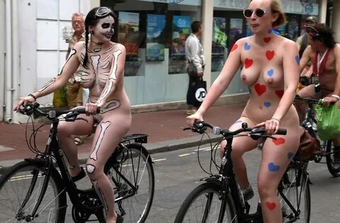 Slideshow brighton naked bike ride: the day in pictures.
