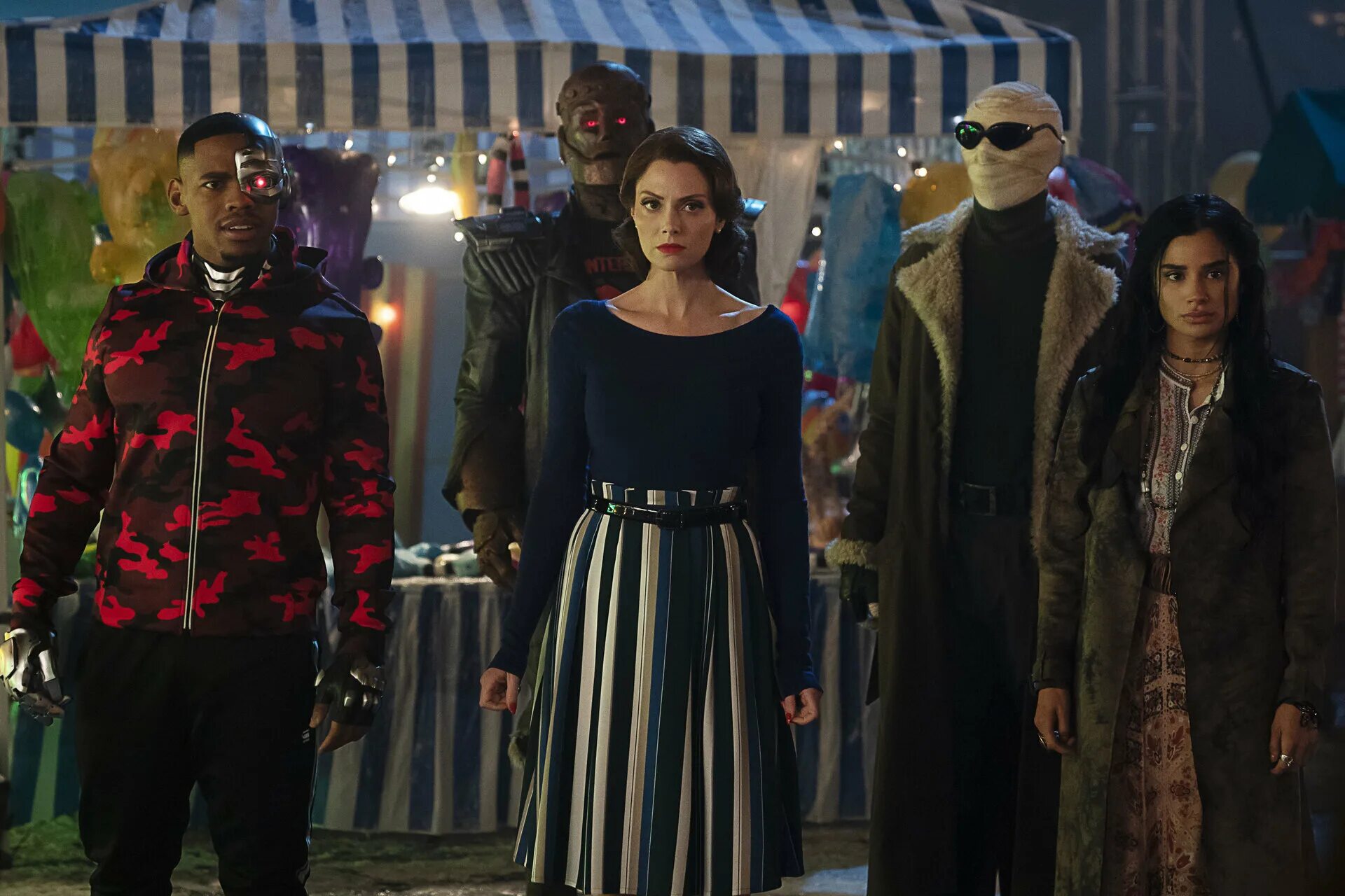 тимоти далтон роковой патруль. супергерои неудачники. роковой патруль 3 сезон. супергерои неудачники. Doom patrol сериал 2019.