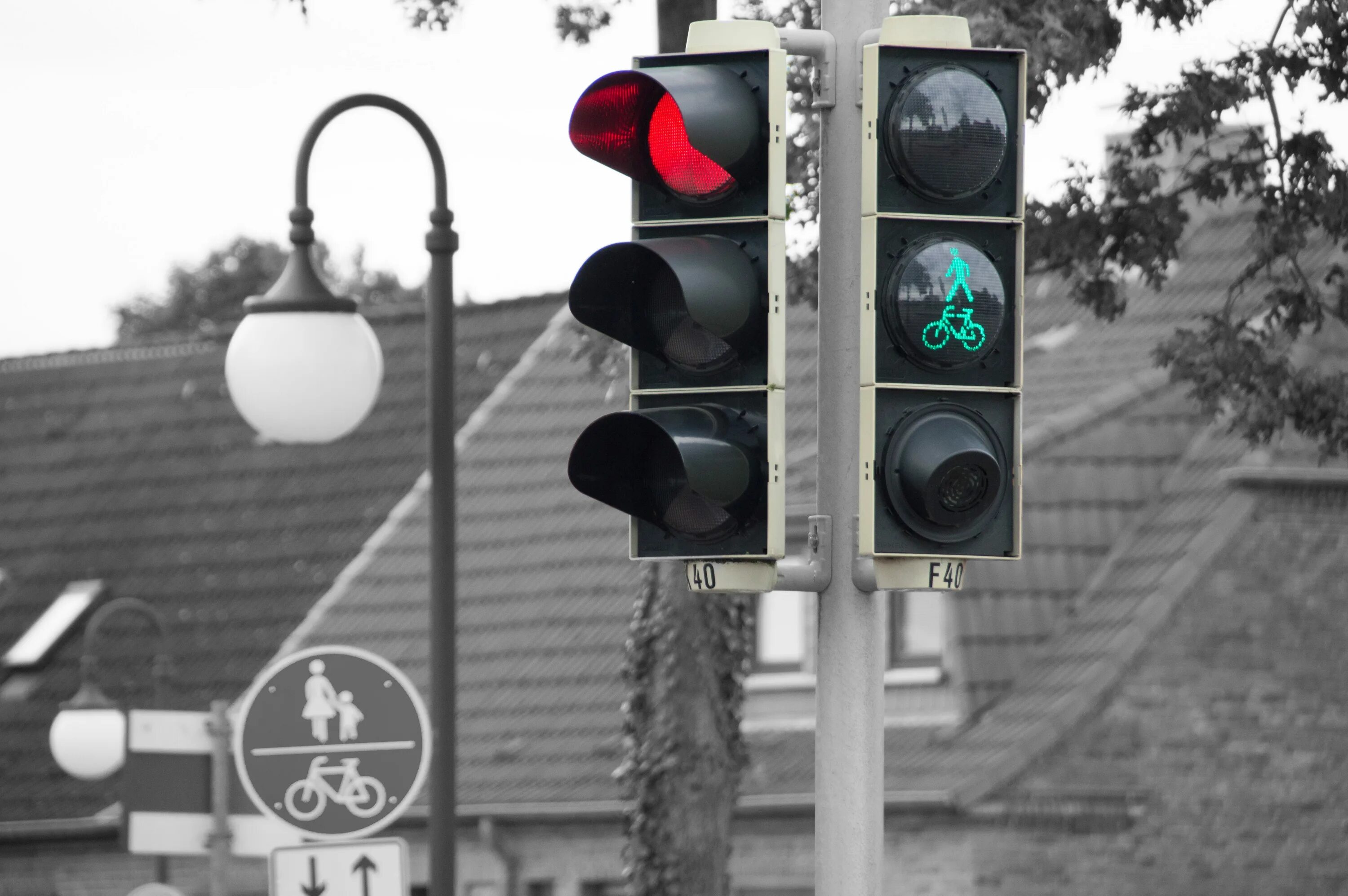 Сайт светофора контакты. Светофор. Современный светофор. Светофор у дороги. Пешеходный светофор.