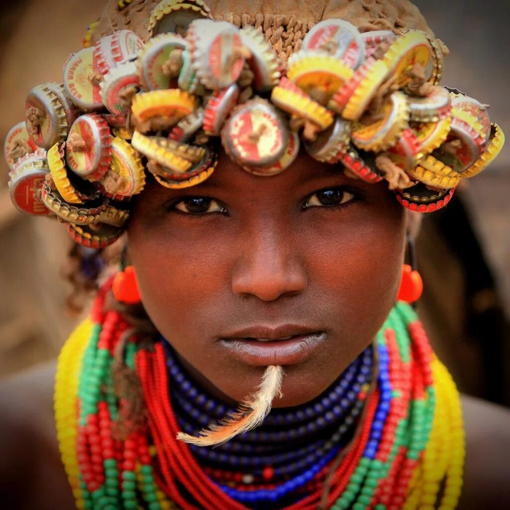 Эфиопы народ Африки. Абиссинцы эфиопы. Украшения африканских женщин. Украшения народов Африки. Tribe girl