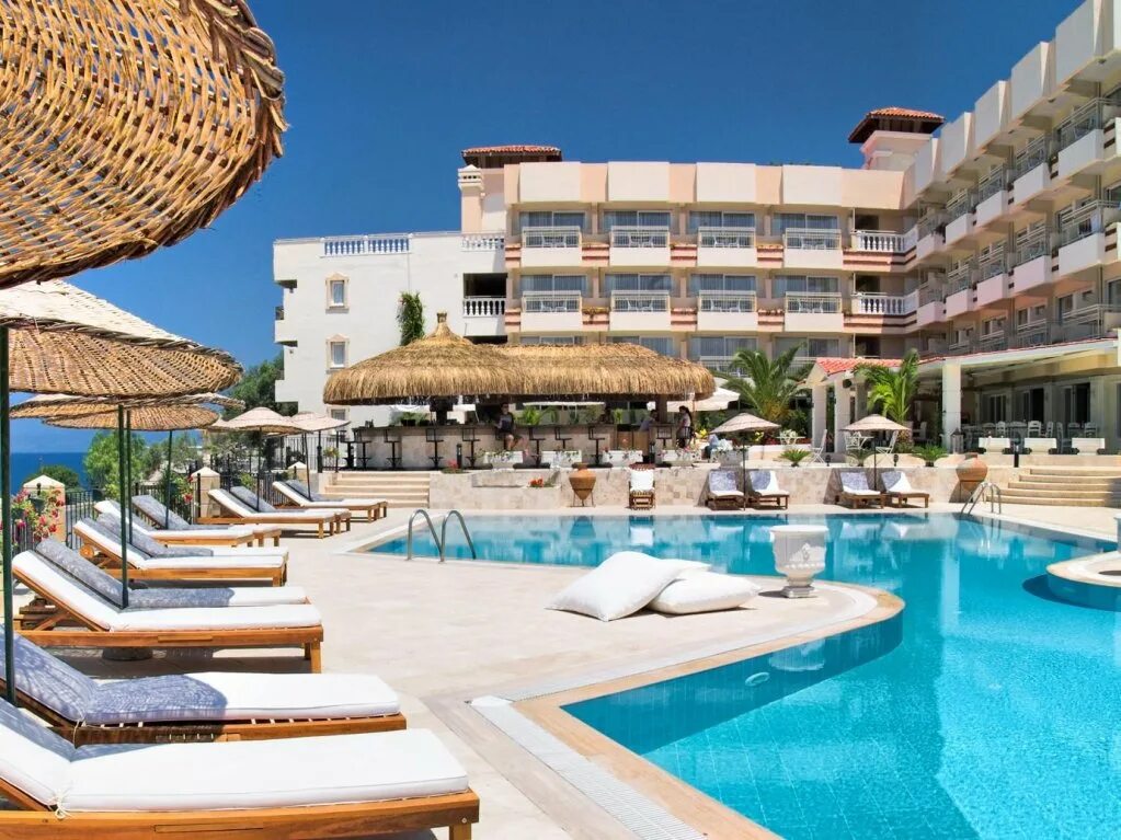 Albora 3 кушадасы. Carina hotel istanbul. Carina a hot. Carina hotel. Carina hotel.