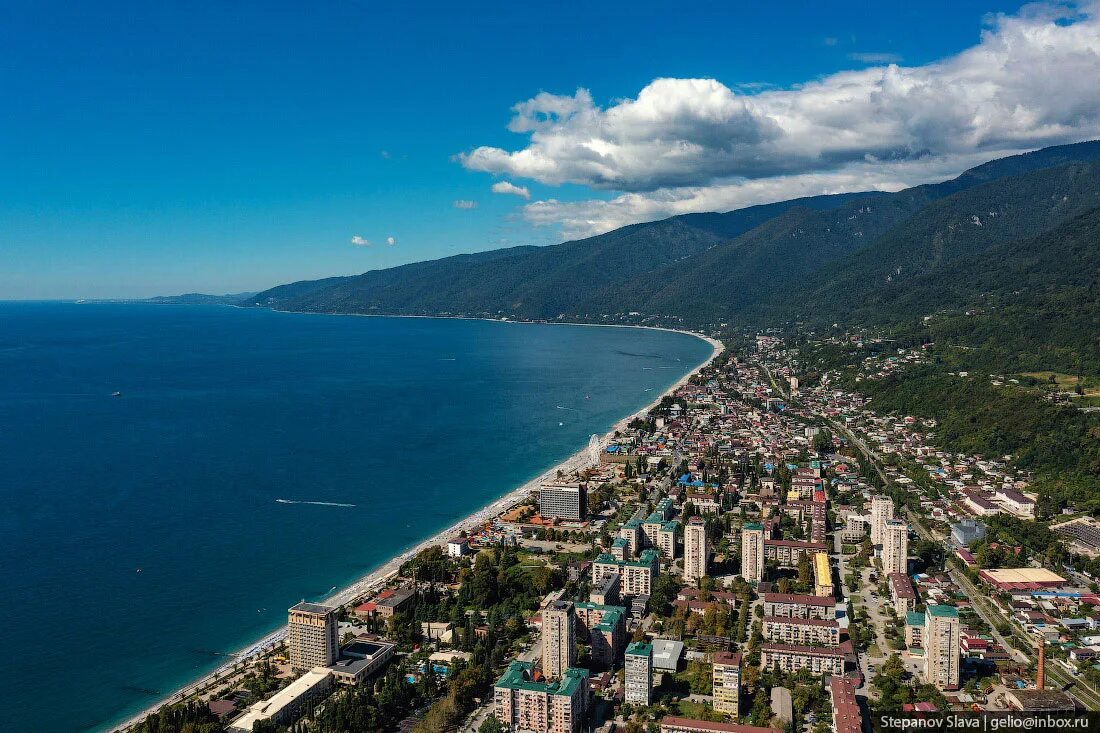Лучший город в абхазии для отдыха. Курортные города абхазии. самые популярные города в абхазии. самый южный город абхазии. курортные города абхазии у моря.