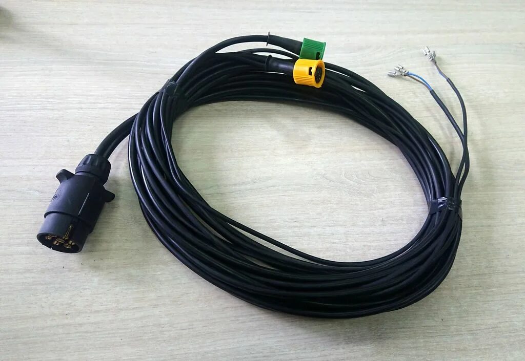 Провода для прицепа легкового автомобиля. М7321001 кабель прицепа. Проводка прицепа МЗСА. Разъем проводов прицепа МЗСА. Жгут проводов прицепа 5м, 7-пиновый разъём Fristom.