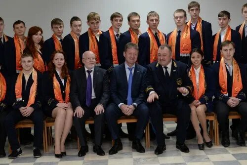 Форменный пиджак горного института спб. Преподаватели горного университета санкт-петербург. Преподаватели горного университета санкт-петербург фото. Горный институт преподаватели. Горный университет ребята.