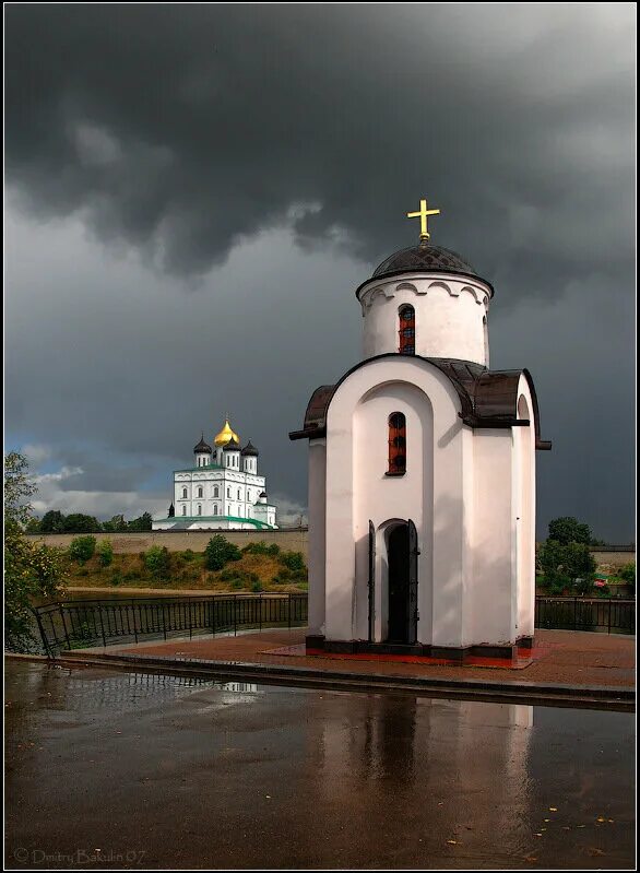 Часовня святой княгини ольги. Ольгинская часовня и смотровая площадка псков. Часовня княгини ольги. Часовня святой ольги в пскове. Ольгина часовня в пскове.