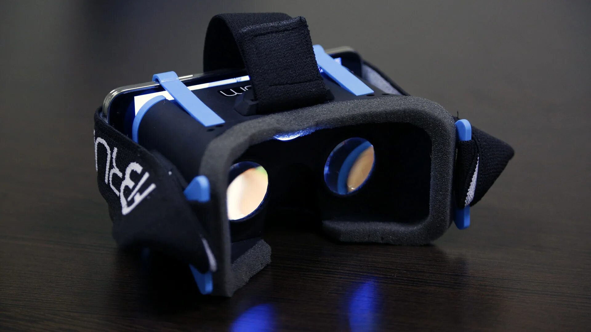 виртуальная очки нинтендо. гаджеты. виртуальный шлем. очки виртуальной реальности вр. Vr порадовать детей.