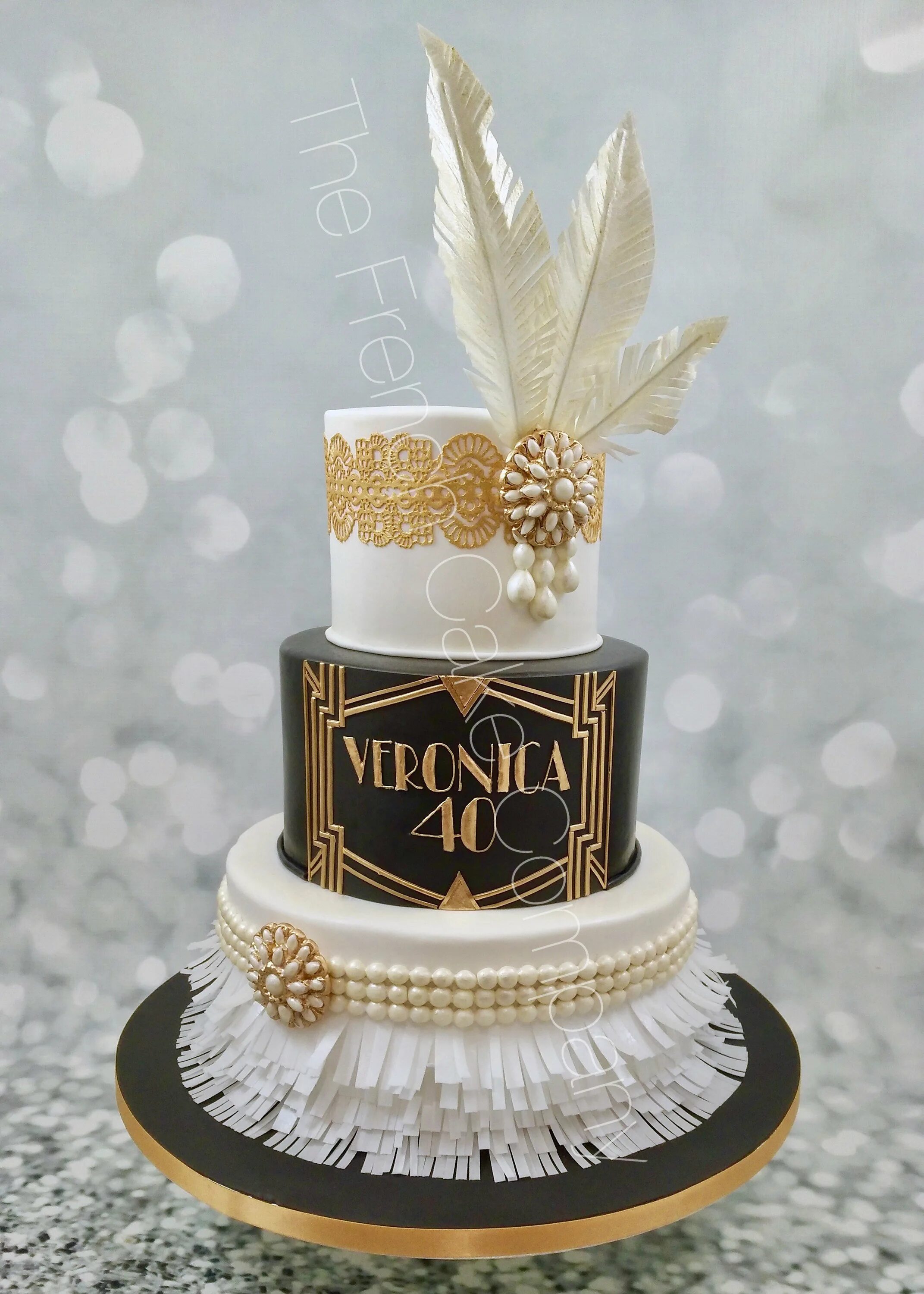 Торт великий гэтсби. Свадебный торт в стиле гэтсби. Свадебный торт в стиле великий гэтсби. Торт великий гэтсби. Торт в стиле гэтсби из крема.