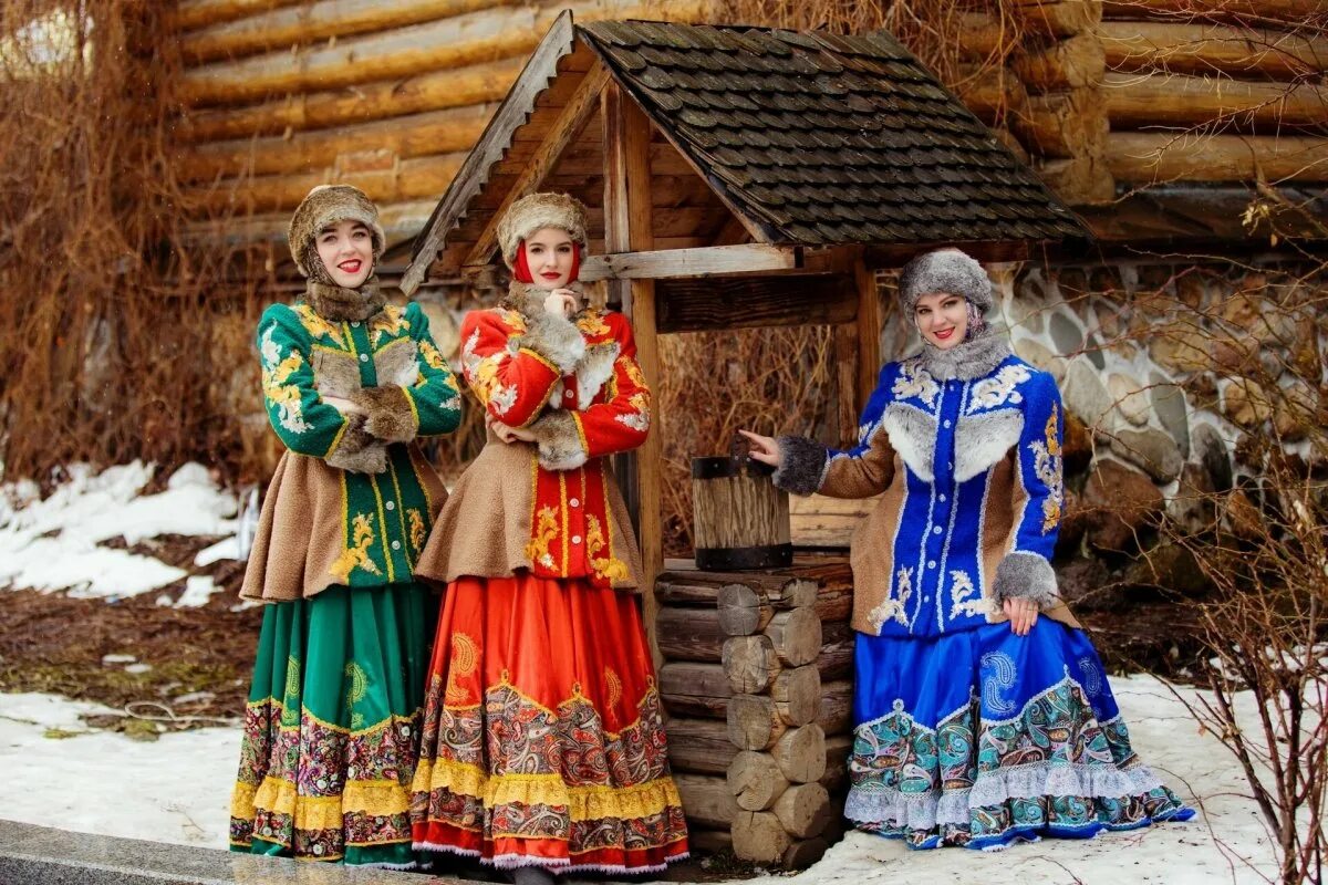 Как одеться на масленицу на гулянье. Костюм масленицы. русские народные костюмы на масленицу. русские наряды на масленицу. традиционный костюм на масленицу.