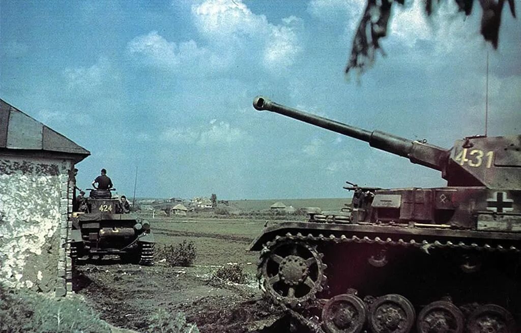 Танки вермахта 1941. 14 Танковая дивизия вермахта танки. Barbarossa 1941. PZ IV 1941. Ss tanks