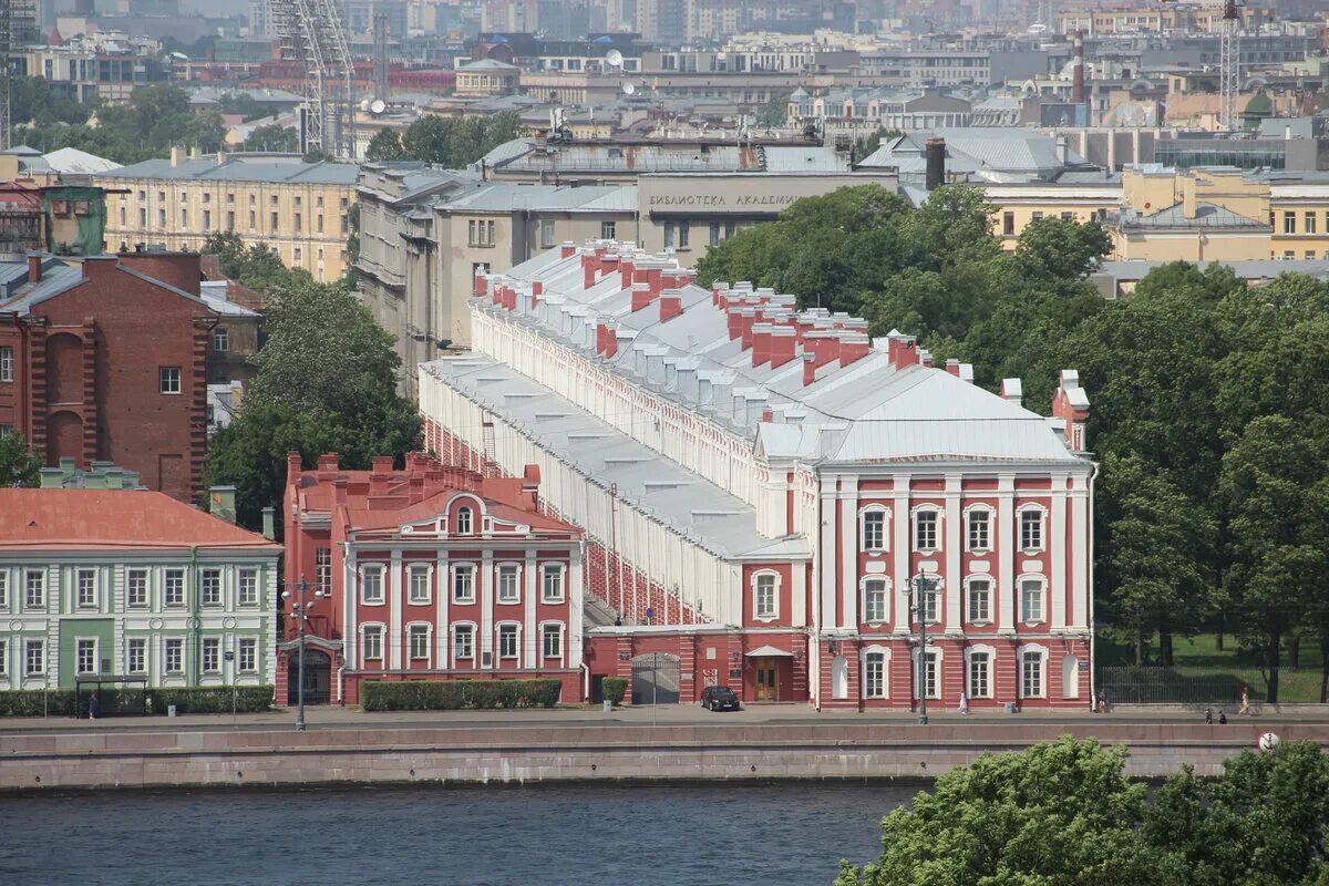 Здание 12 коллегий фото Экскурсия по зданию Двенадцати коллегий 4traveler Дзен