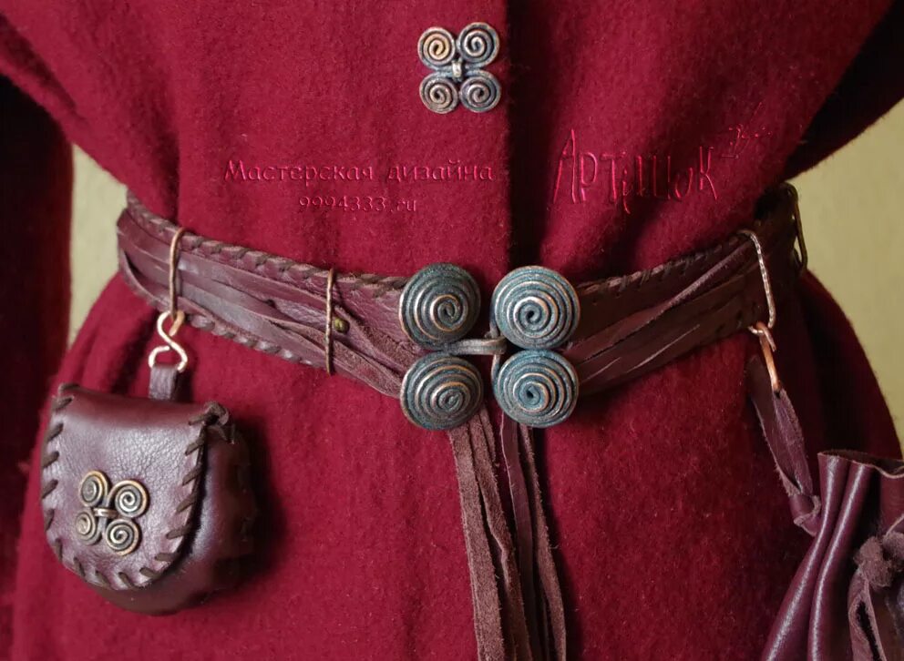 мужской пояс своими руками. кожаный пояс. кожаная набедренная мотосумка. сумка на ремень из кожи. сумка на пояс мужская кожаная.