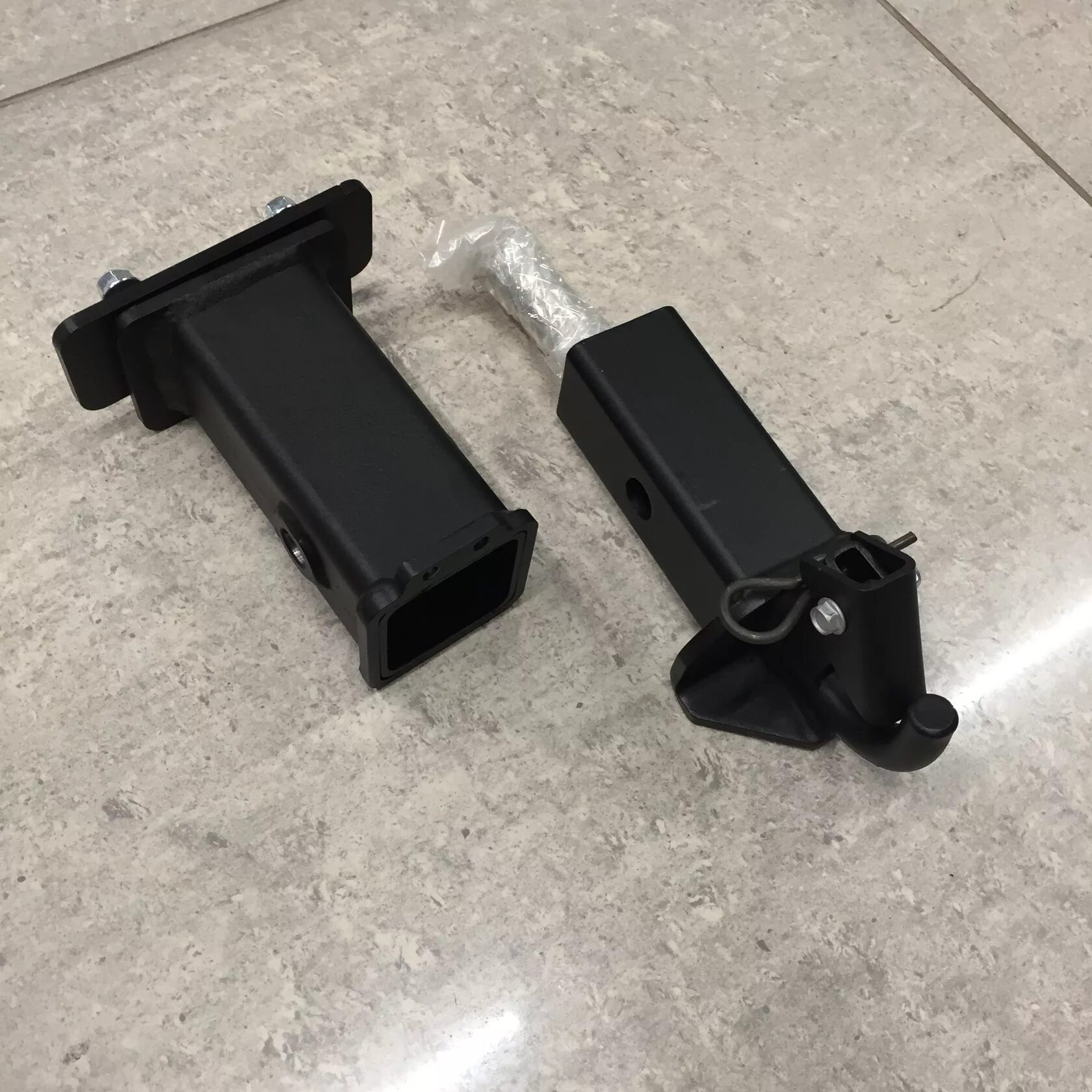 Велобагажник пол квадрат риф. Фаркоп квадрат. Передний фаркоп под квадрат паджеро-2. Шар вставка 50х50 фаркоп американский квадрат. Переходник фаркоп квадрат 50х50 dodge ram.