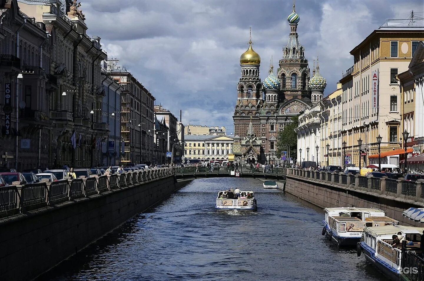Day trips along the rivers and canals of St.-Petersburg - Day trips along the ri