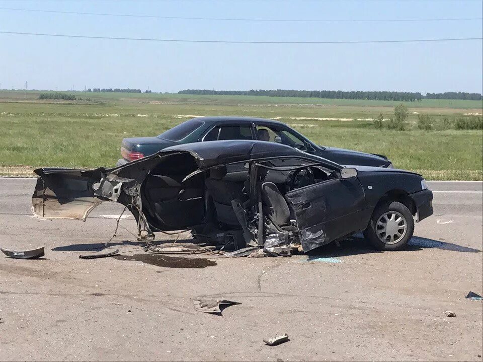 Авария трасса Павловск Ребриха. Авария Алтайский край на трассе Ребриха Павловск. ДТП на трассе Павловск Ребриха. Авария на алтайском крае трассе