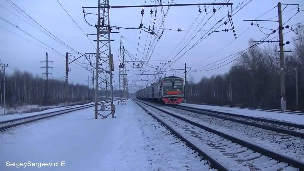 Орехово зуево дрезна расписание электричек на сегодня. Станция Дрезна. Электрички Дрезна Орехово-Зуево. ЖД станция Дрезна. Станция Дрезна Горьковского направления платформа.