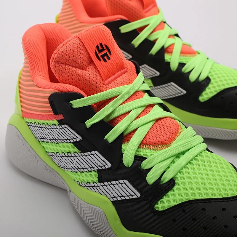 Adidas Harden Step back 2. Кроссовки Харден степбек. Кроссовки adidas Harden. Adidas Stepback. Адидас цветные