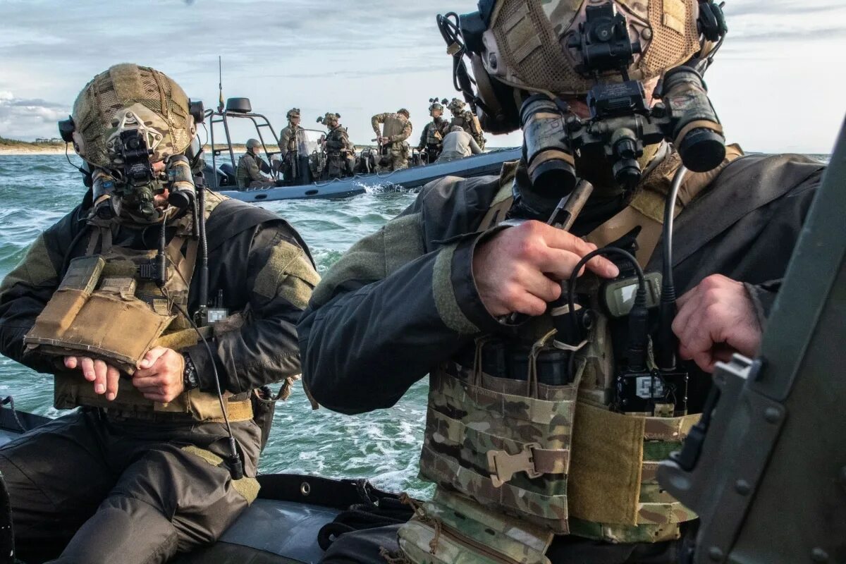 Us navy seals. Морские котики спецназ вмс сша. Seal морские котики. Морской котик американский спецназ. Морские котики спецназ.