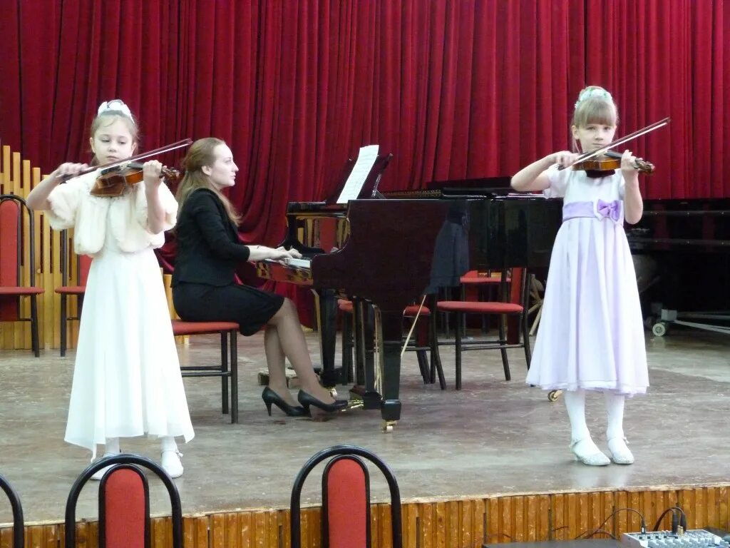 музыкальная школа новомосковск. ольга лялина новомосковск музыкальная школа 1. музыкальная школа 1 новомосковск. дши музыкальная новомосковск. выпускники музыкальной школы.