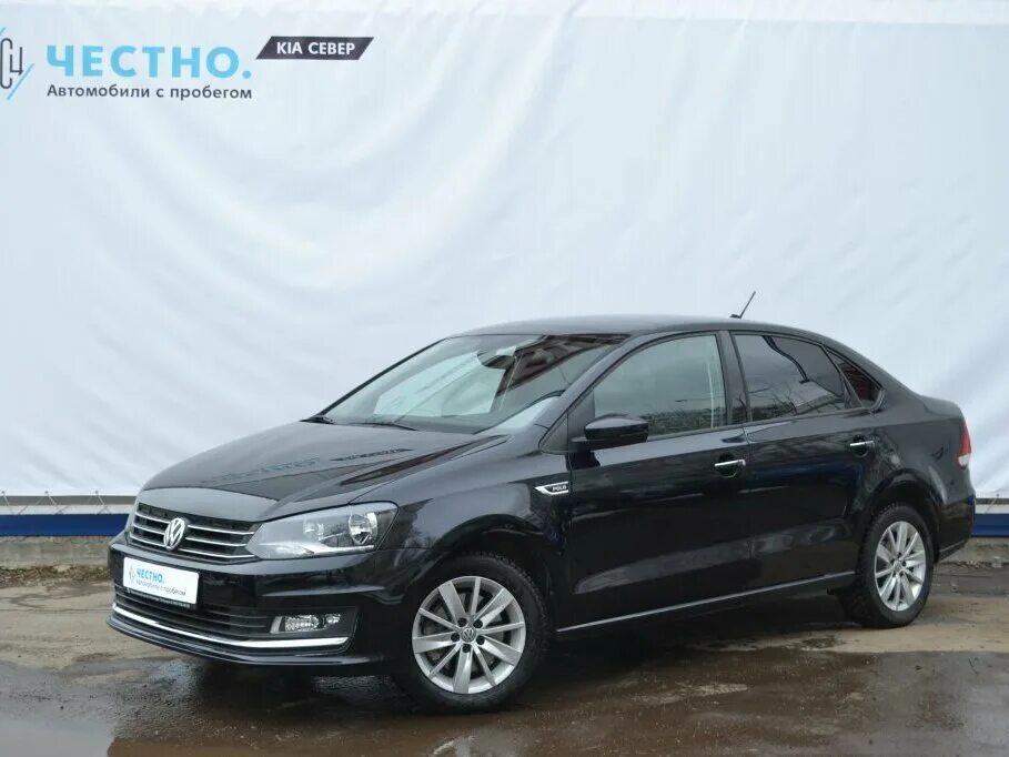 Vw polo 1.6 110 л с. Volkswagen Polo 2016 черный. Volkswagen Polo 2017 черный. Фольксваген поло 2017 черный. Черный VW Polo 2017.